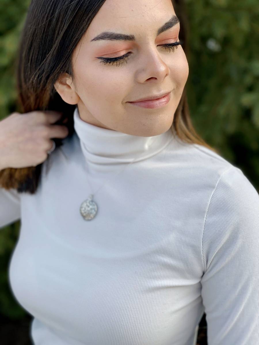 Forget Me Not Locket in Antique Silver, Rose Gold and Gold with Initial - Choose 0-2 Photos - Image 9