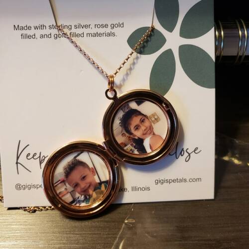 Vintage Floral Locket photo review