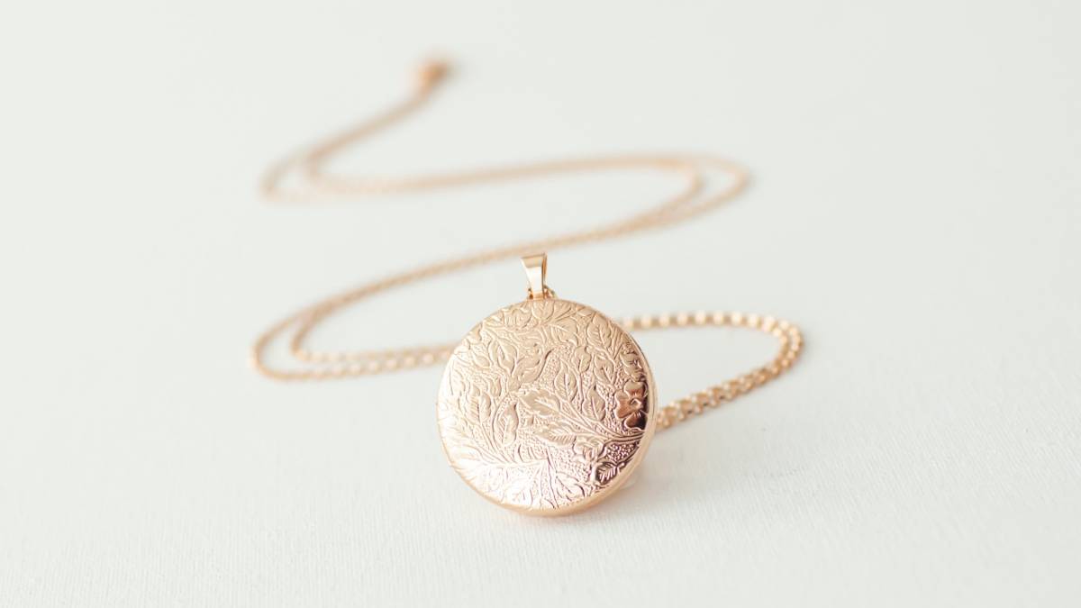 Rose Gold Photo Locket Necklace