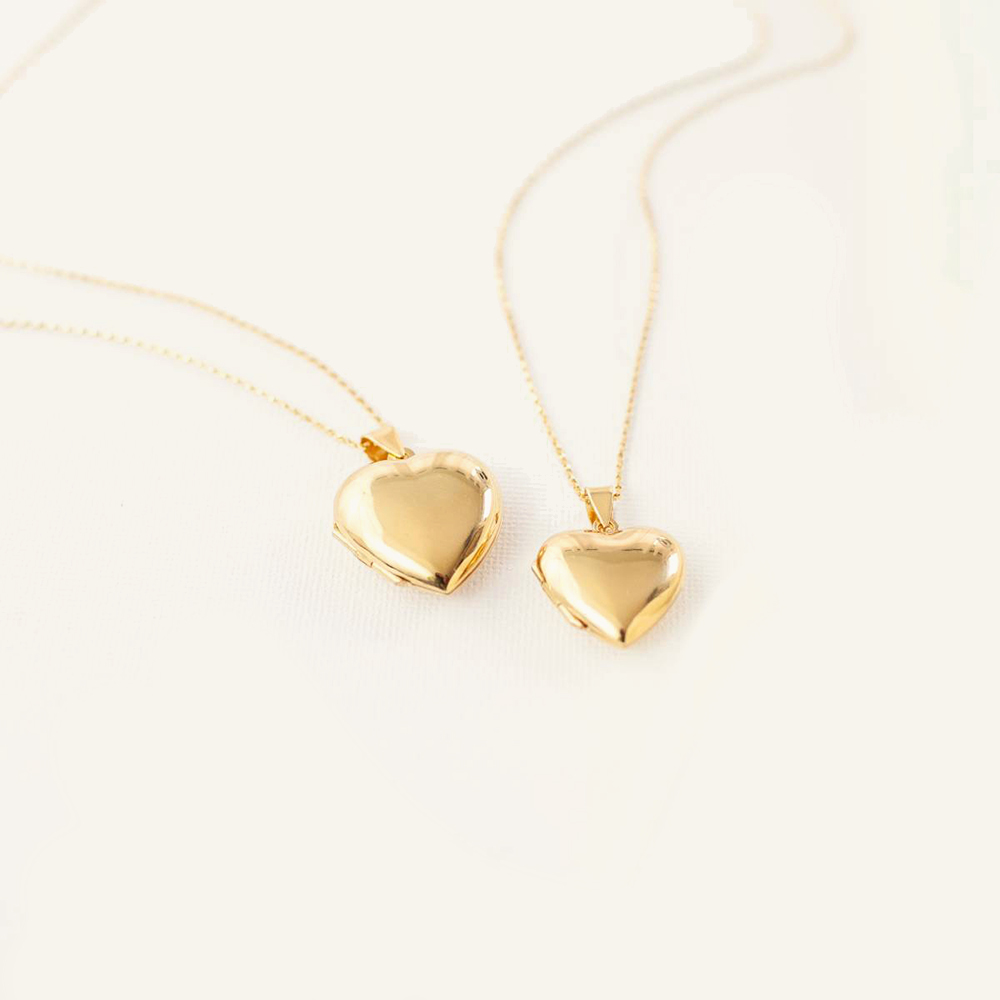 Medium Simple Heart Locket Necklace